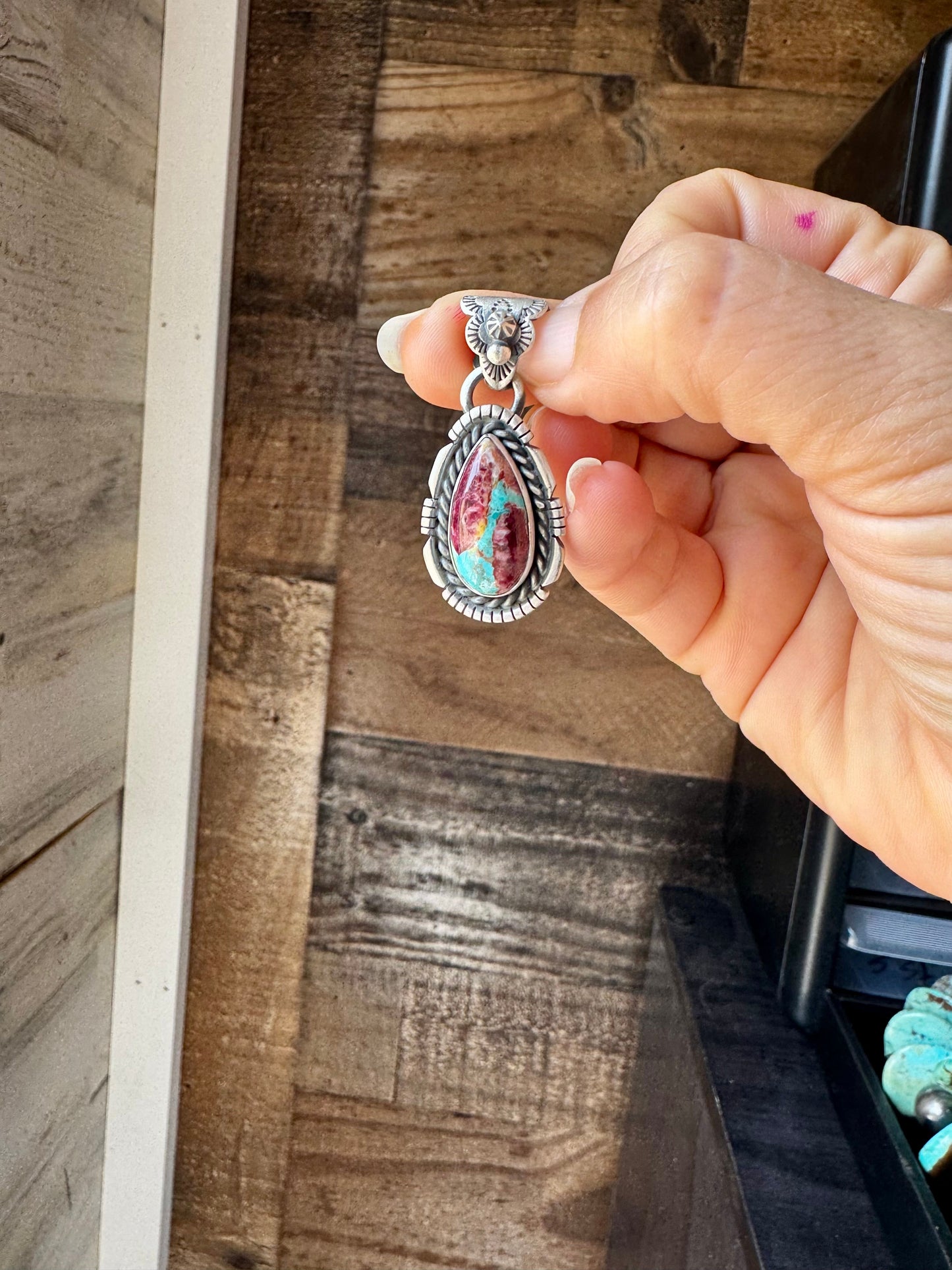 Mojave Stone Pendant – Sterling Silver